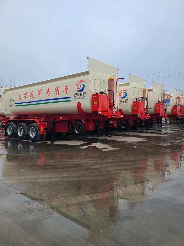 罐式后翻自卸車
